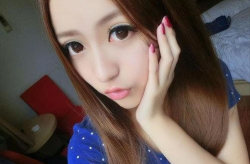 非主流女头像是哪个人,揭秘非主流女头像背后的神秘人物