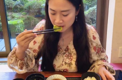 中年网红,从平凡生活到网络红人的蜕变
